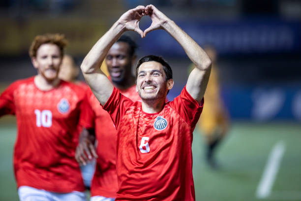 小基耶萨在 小基耶萨在